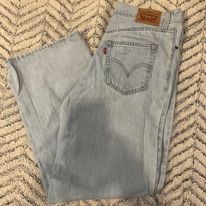 Levi jeans